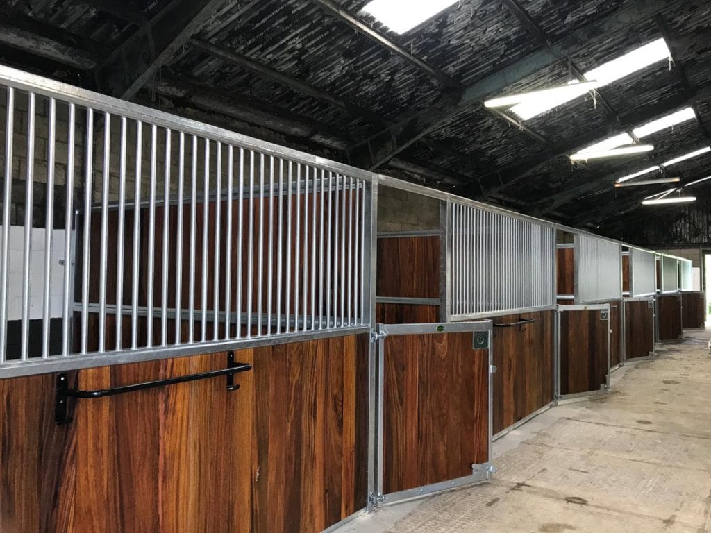 Premium Cross Tie Posts for Grooming and Tacking Up Horses