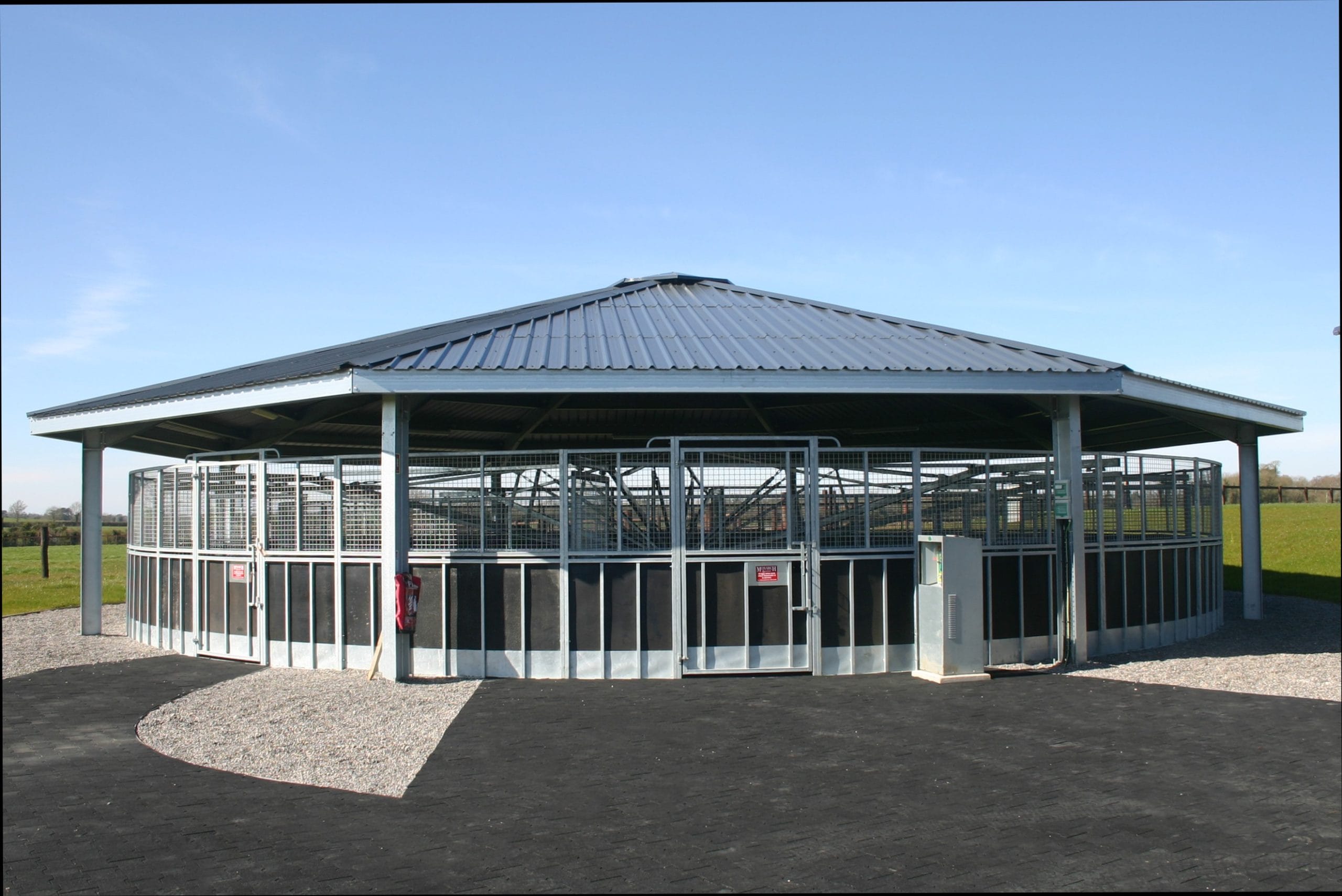 Maintaining And Using Your Monarch Horse Walker Safely